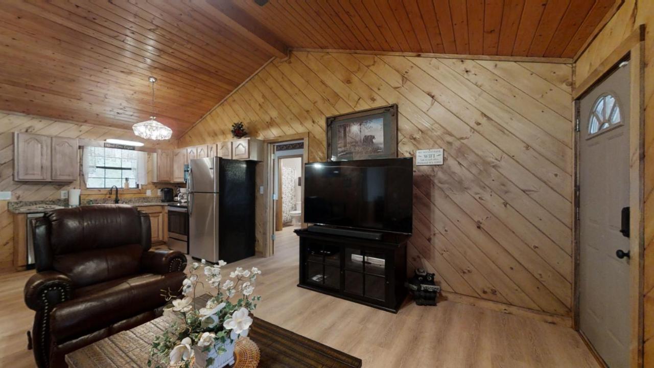 Little Mountain Hideaway Cabin Pigeon Forge Dış mekan fotoğraf