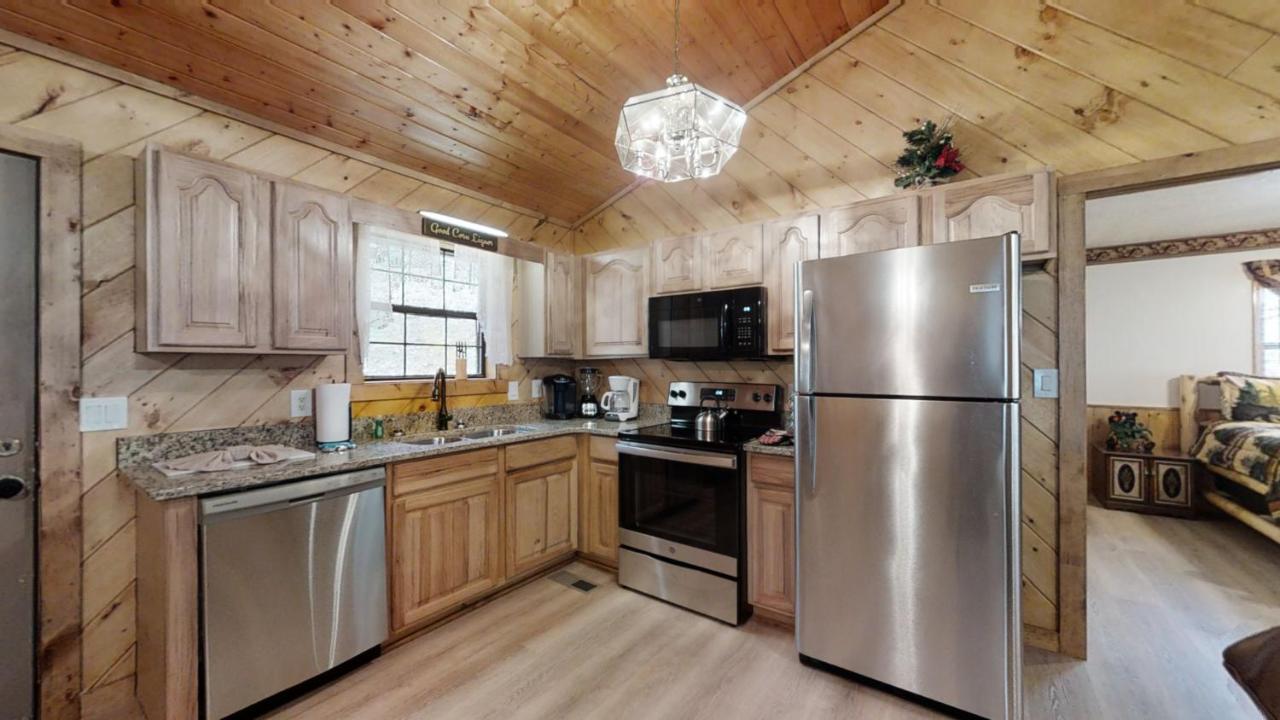 Little Mountain Hideaway Cabin Pigeon Forge Dış mekan fotoğraf